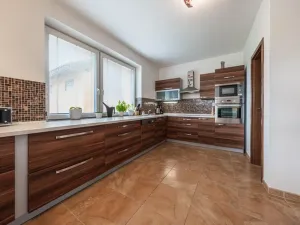 Pronájem rodinného domu, Tuchoměřice, Na Výsluní, 260 m2