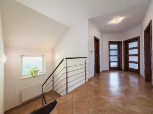 Pronájem rodinného domu, Tuchoměřice, Na Výsluní, 260 m2