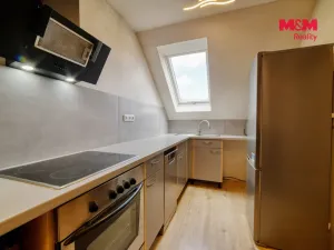 Prodej rodinného domu, Skalná, Slepá, 175 m2