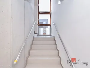 Pronájem bytu 2+kk, Praha - Dolní Chabry, Ústecká, 59 m2