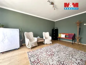 Pronájem kanceláře, Kadaň, Mírové náměstí, 21 m2