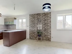 Prodej rodinného domu, Komorovice, 230 m2