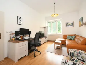 Pronájem bytu 2+1, Praha - Bubeneč, náměstí Interbrigády, 51 m2