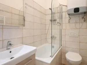 Pronájem bytu 2+1, Praha - Bubeneč, náměstí Interbrigády, 51 m2