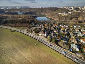 Prodej komerční nemovitosti, Praha - Petrovice, Novopetrovická, 1433 m2
