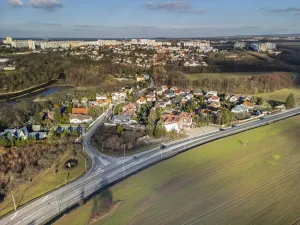 Prodej pozemku pro bydlení, Praha - Petrovice, Novopetrovická, 4543 m2
