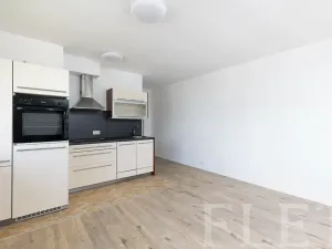 Prodej bytu 2+kk, Praha - Letňany, Zlonická, 51 m2