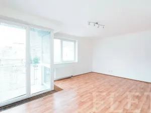 Prodej bytu 2+kk, Praha - Kbely, Pod Nouzovem, 56 m2