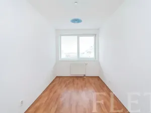 Prodej bytu 2+kk, Praha - Kbely, Pod Nouzovem, 56 m2
