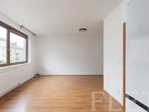 Pronájem bytu 1+kk, Praha - Holešovice, U měšťanského pivovaru, 37 m2