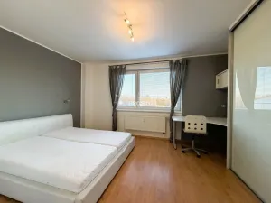 Pronájem bytu 2+kk, 59 m2