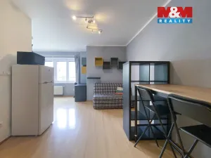 Pronájem bytu 1+kk, Praha - Košíře, Plzeňská, 31 m2