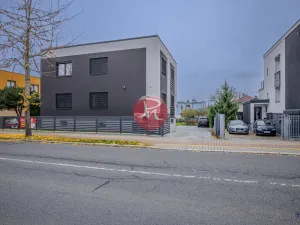 Pronájem bytu 2+kk, Ostrava, Třebovická, 84 m2