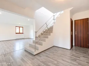 Prodej rodinného domu, Bystřice, 178 m2
