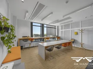 Pronájem kanceláře, Praha - Libeň, Voctářova, 416 m2