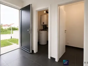 Pronájem rodinného domu, Praha - Štěrboholy, Hrušovská, 149 m2
