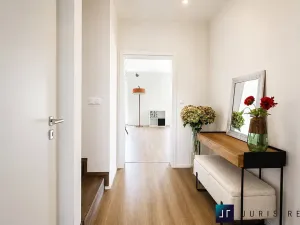 Pronájem rodinného domu, Praha - Štěrboholy, Hrušovská, 149 m2