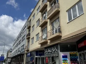 Pronájem obchodního prostoru, Zlín, třída Tomáše Bati, 129 m2
