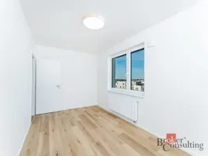 Pronájem bytu 3+kk, Praha - Hloubětín, Waltariho, 79 m2