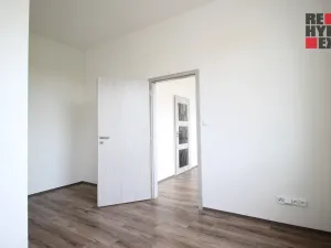 Pronájem bytu 2+kk, Mimoň - Mimoň V, Nádražní, 34 m2