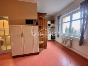 Pronájem bytu 2+1, Chomutov, náměstí Dr. Beneše, 60 m2