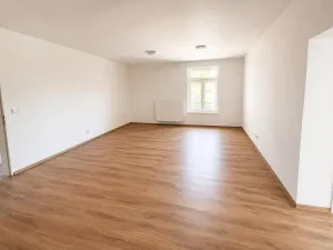 Pronájem bytu 2+kk, Křesetice, 70 m2