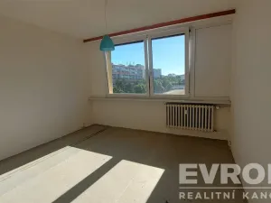 Pronájem bytu 3+1, Praha - Troja, Svídnická, 75 m2