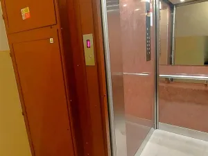 Pronájem bytu 3+1, Praha - Troja, Svídnická, 75 m2