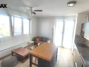 Pronájem bytu 2+kk, Praha - Kyje, Farkašova, 38 m2