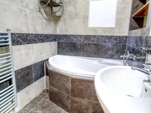 Pronájem bytu 1+kk, Hradec Králové - Nový Hradec Králové, Mrštíkova, 32 m2