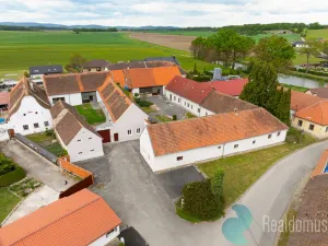 Prodej zemědělské usedlosti, Babice, 439 m2