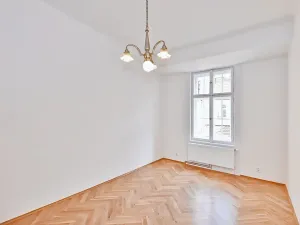 Pronájem bytu 3+1, Praha - Malá Strana, Karmelitská, 95 m2