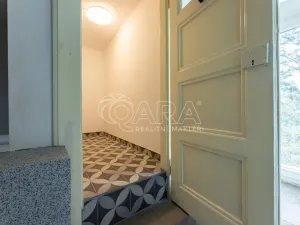 Pronájem bytu 3+1, Praha - Dejvice, 133 m2