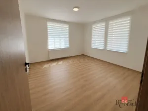 Pronájem bytu 4+kk, Opava - Předměstí, Na Nábřeží, 88 m2