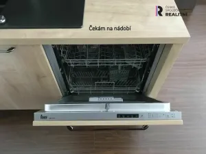 Pronájem bytu 2+kk, Karlovy Vary - Drahovice, Mattoniho nábřeží, 62 m2