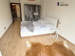 Pronájem bytu 2+kk, Karlovy Vary - Drahovice, Mattoniho nábřeží, 62 m2