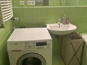 Pronájem bytu 2+kk, Praha, Na vysočanských vinicích, 58 m2