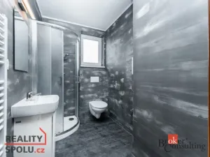 Pronájem bytu 1+kk, Karlovy Vary, Jáchymovská, 27 m2
