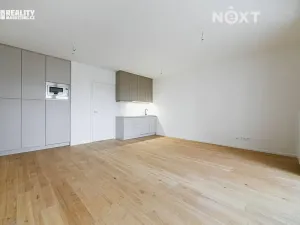 Pronájem bytu 1+kk, Brno, Bratislavská, 37 m2