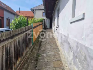 Prodej rodinného domu, Buchlovice, Horní Podvinohradí, 237 m2
