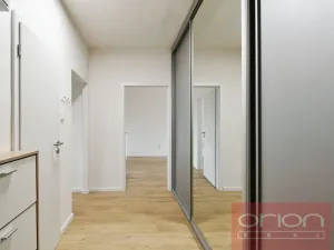 Pronájem bytu 2+1, Praha - Veleslavín, Na Petřinách, 52 m2