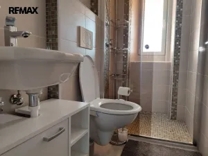 Prodej bytu 2+1, Karlovy Vary, Západní, 62 m2