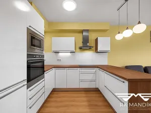 Pronájem bytu 2+kk, Praha - Prosek, Kytlická, 53 m2