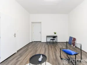 Prodej bytu 3+kk, Praha - Karlín, Pernerova, 71 m2