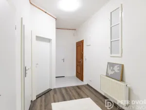 Prodej bytu 3+kk, Praha - Karlín, Pernerova, 71 m2