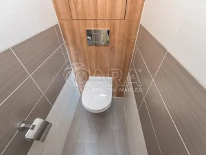 Pronájem bytu 3+kk, Praha - Kobylisy, Kaňkovského, 68 m2
