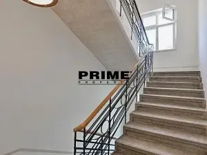 Pronájem bytu 4+1, Praha - Vinohrady, Hradešínská, 120 m2