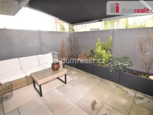 Pronájem bytu 1+kk, Praha - Michle, Hadovitá, 47 m2
