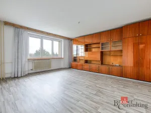 Prodej bytu 3+1, Plzeň - Skvrňany, Pecháčkova, 74 m2
