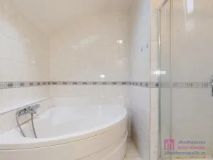 Pronájem bytu 5+1, Vracov, náměstí Míru, 233 m2